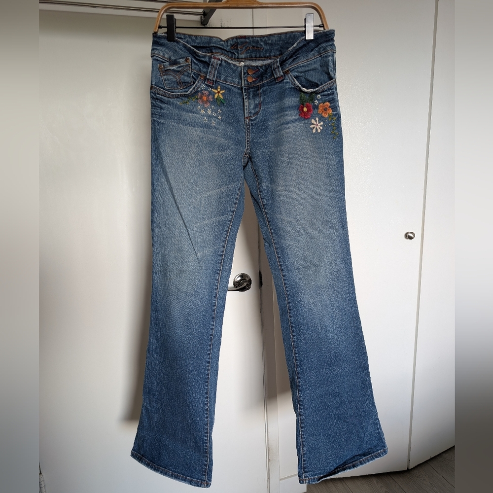 Embroidered Blue Women's Jeans
